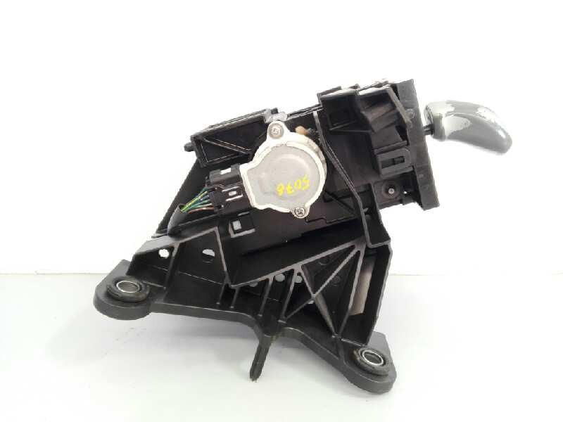 Recambio de palanca cambio para toyota auris hybrid advance referencia OEM IAM   E3-B2-8-3