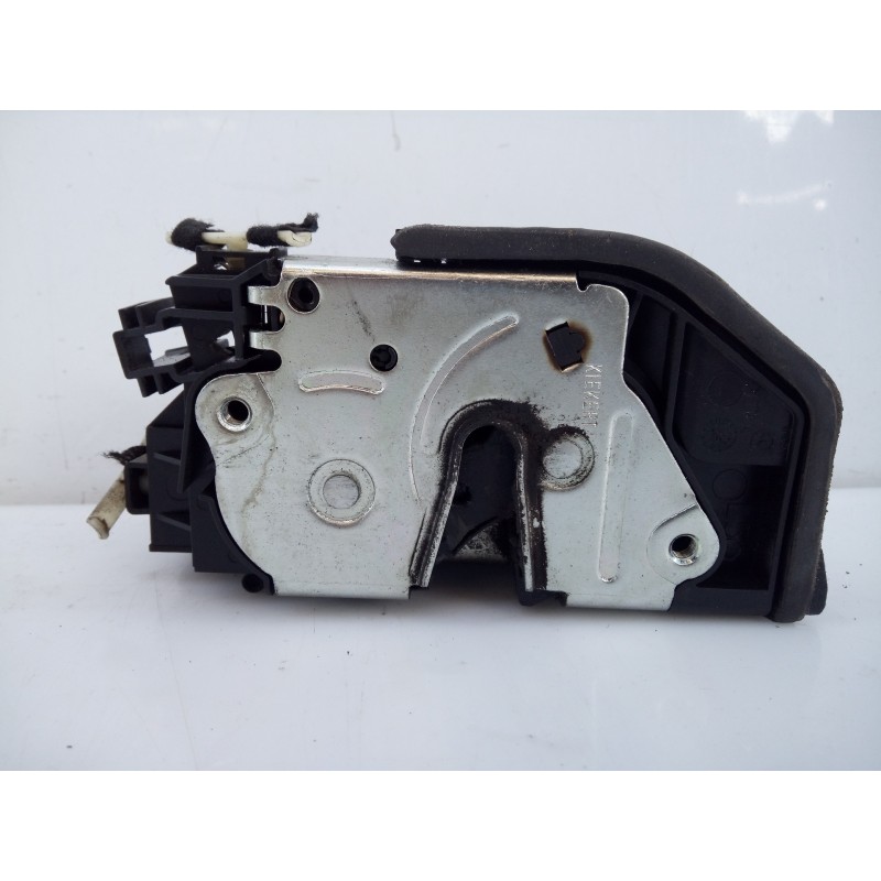 Recambio de cerradura puerta trasera izquierda para bmw serie 1 lim. (f20) 118d referencia OEM IAM 7229459  E1-A3-3-1