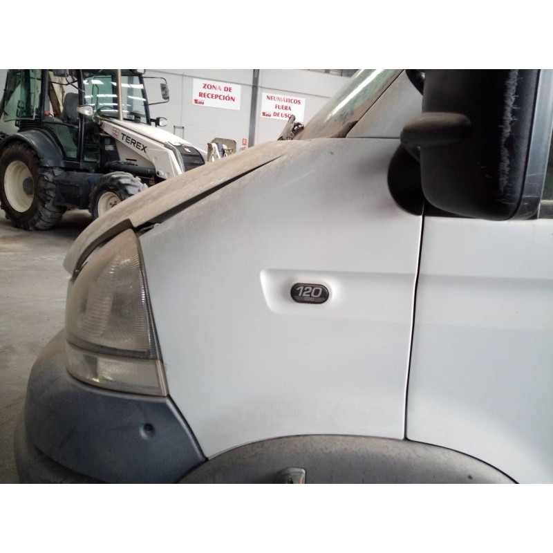 Recambio de aleta delantera izquierda para renault mascott fg 120. 35/55/65 cabina individual referencia OEM IAM   