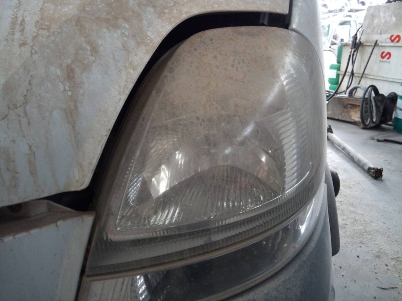 Recambio de faro izquierdo para renault mascott fg 120. 35/55/65 cabina individual referencia OEM IAM   