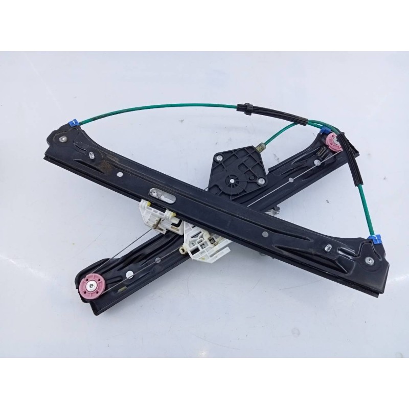 Recambio de elevalunas delantero derecho para bmw serie 1 lim. (f20) 118d referencia OEM IAM 71015003 5000966 E1-A3-52-1