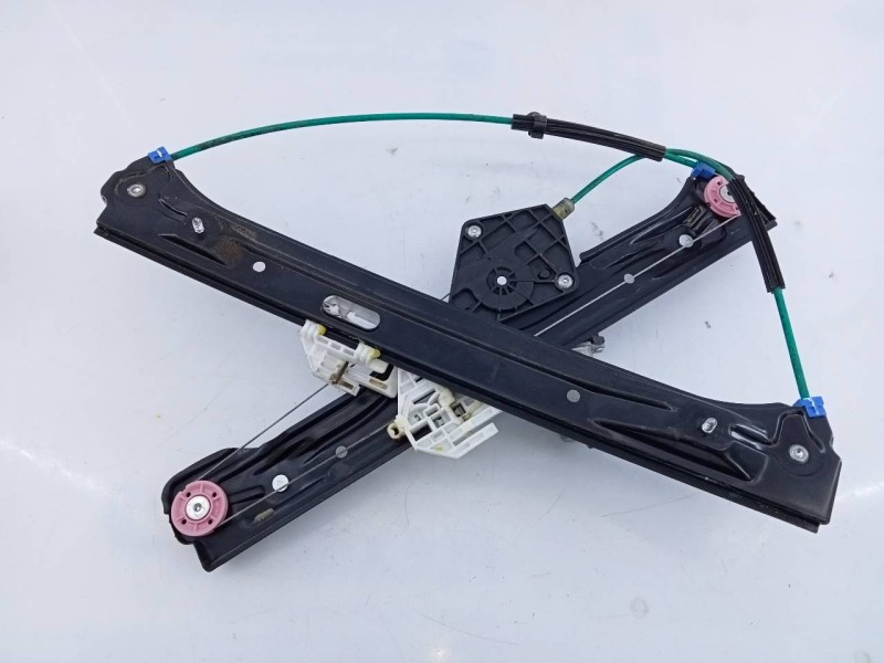 Recambio de elevalunas delantero derecho para bmw serie 1 lim. (f20) 118d referencia OEM IAM 71015003 5000966 E1-A3-52-1