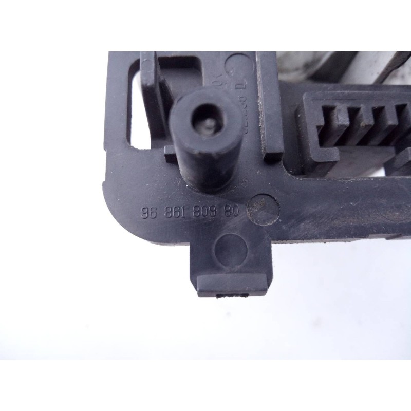 Recambio de faro antiniebla derecho para peugeot 5008 referencia OEM IAM 9686180880  E1-A4-35-1