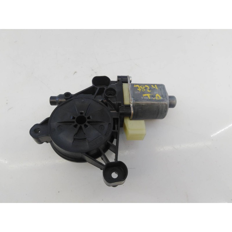 Recambio de motor elevalunas trasero derecho para volkswagen touran (5t1) sport bmt referencia OEM IAM 0130822714 S850202098 E1-