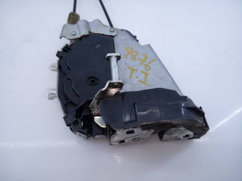 Recambio de cerradura puerta trasera izquierda para toyota prius (nhw30) plug-in hybrid advance referencia OEM IAM   E2-B4-45-2