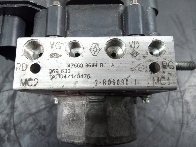 Recambio de abs para renault clio iv dynamique referencia OEM IAM 476608644R 2265106455 P3-B8-22-1