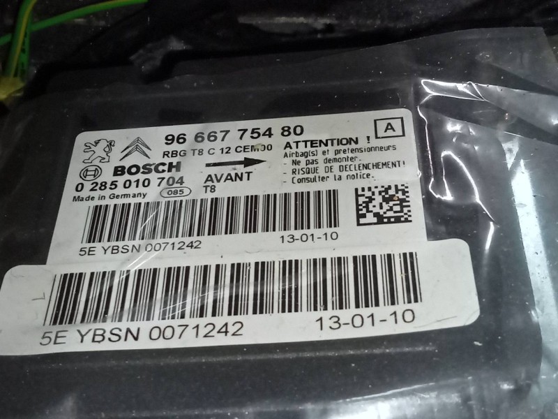 Recambio de centralita airbag para peugeot 5008 referencia OEM IAM 9666775480  