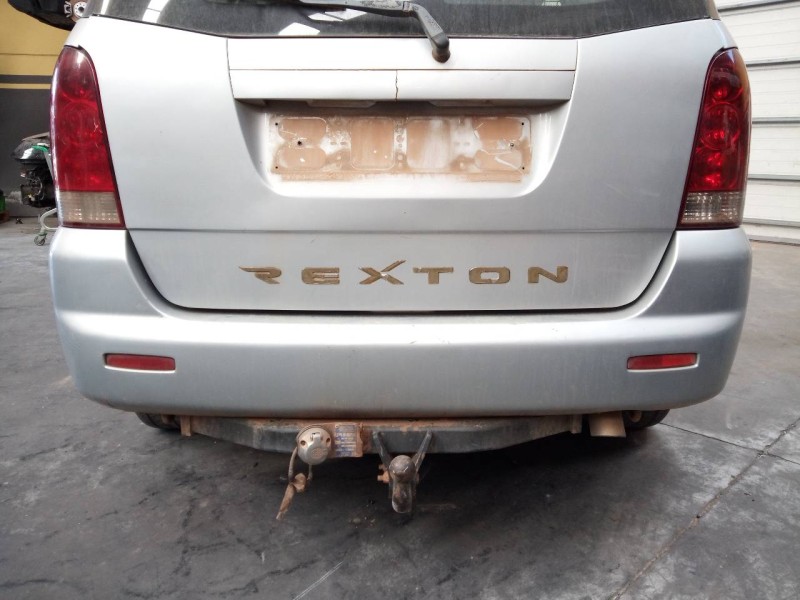 Recambio de paragolpes trasero para ssangyong rexton 2.9 td gls referencia OEM IAM   