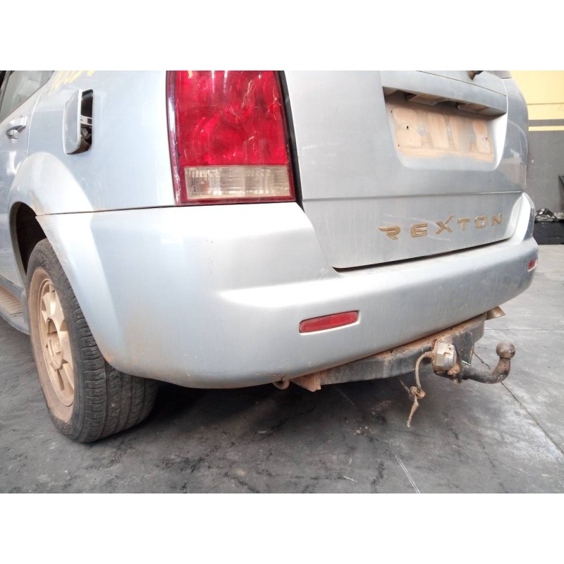 Recambio de paragolpes trasero para ssangyong rexton 2.9 td gls referencia OEM IAM   