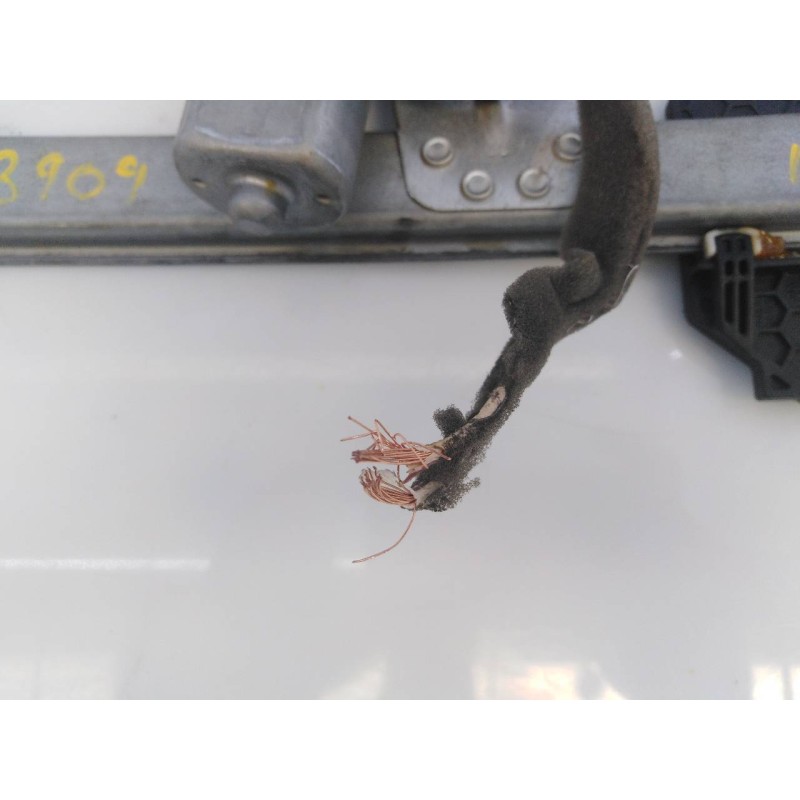 Recambio de elevalunas delantero izquierdo para dacia sandero stepway referencia OEM IAM 13616C00  E1-A1-12-1