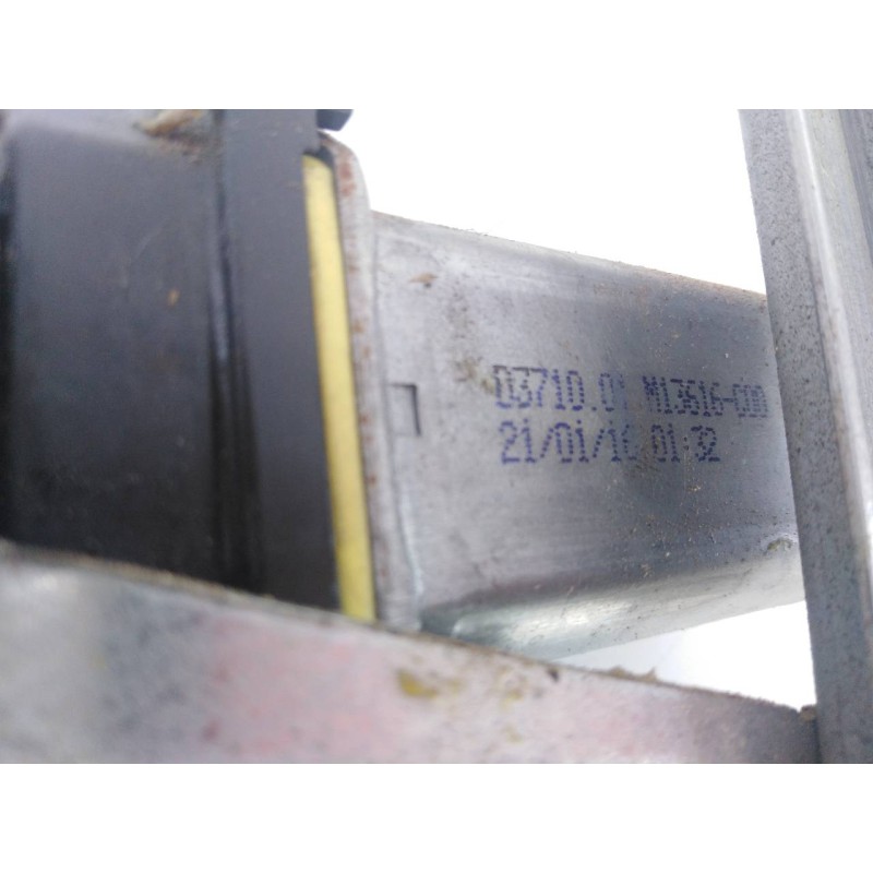 Recambio de elevalunas delantero izquierdo para dacia sandero stepway referencia OEM IAM 13616C00  E1-A1-12-1