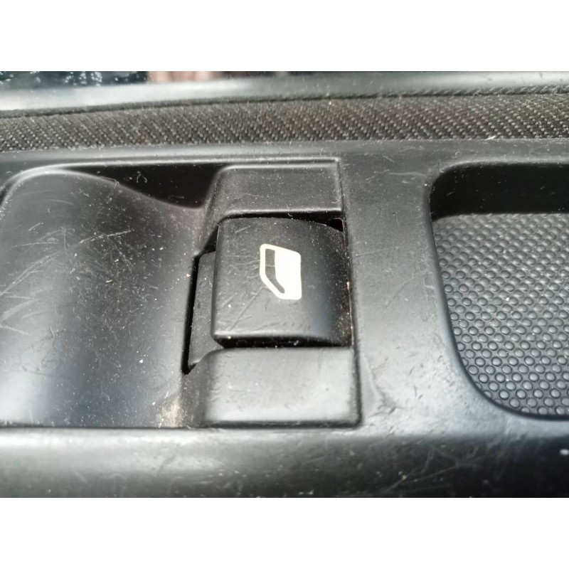 Recambio de mando elevalunas delantero derecho para peugeot 5008 referencia OEM IAM   