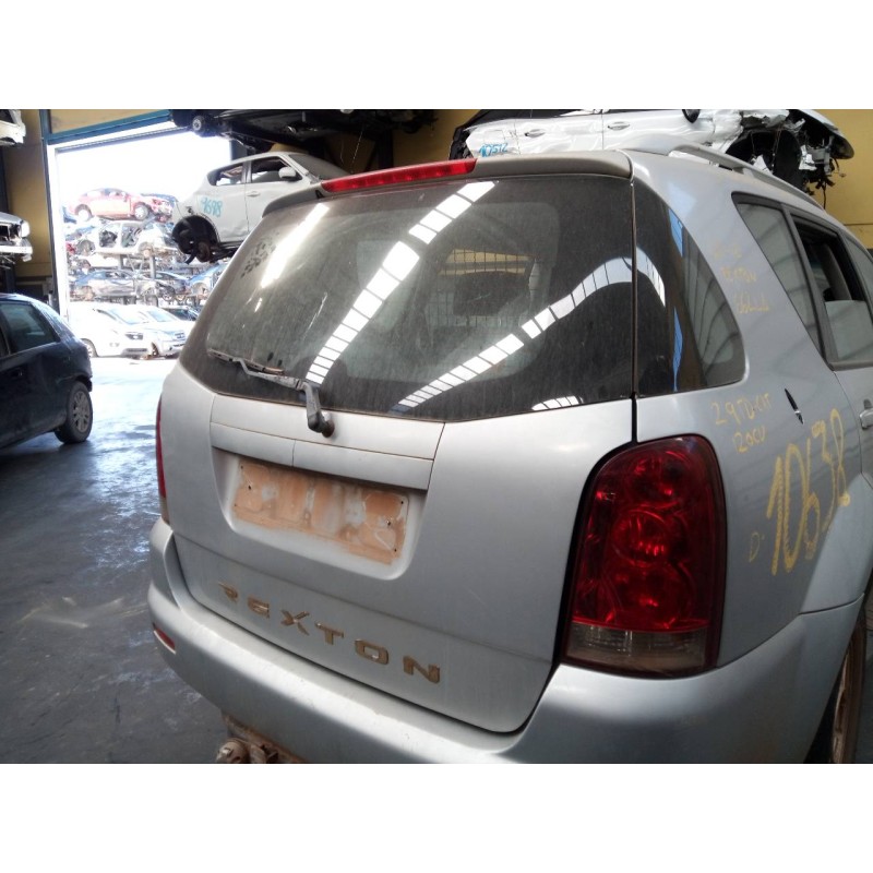 Recambio de porton trasero para ssangyong rexton 2.9 td gls referencia OEM IAM   