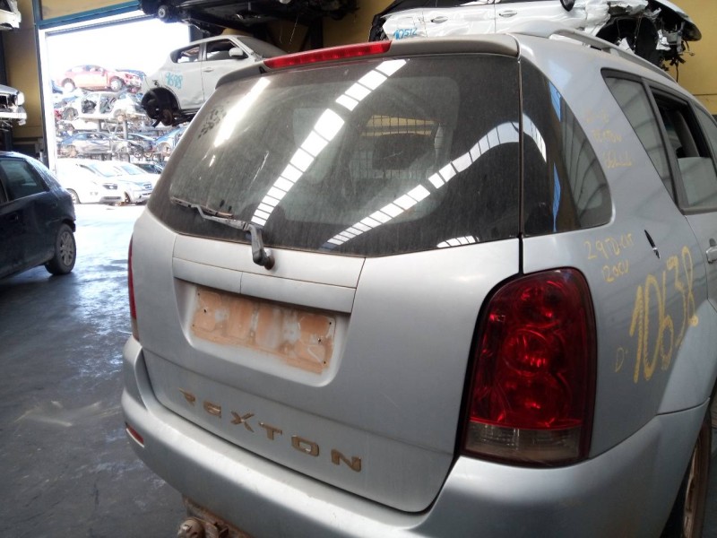Recambio de porton trasero para ssangyong rexton 2.9 td gls referencia OEM IAM   