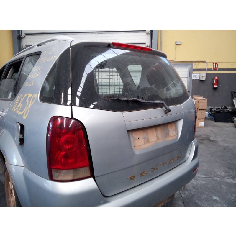 Recambio de porton trasero para ssangyong rexton 2.9 td gls referencia OEM IAM   