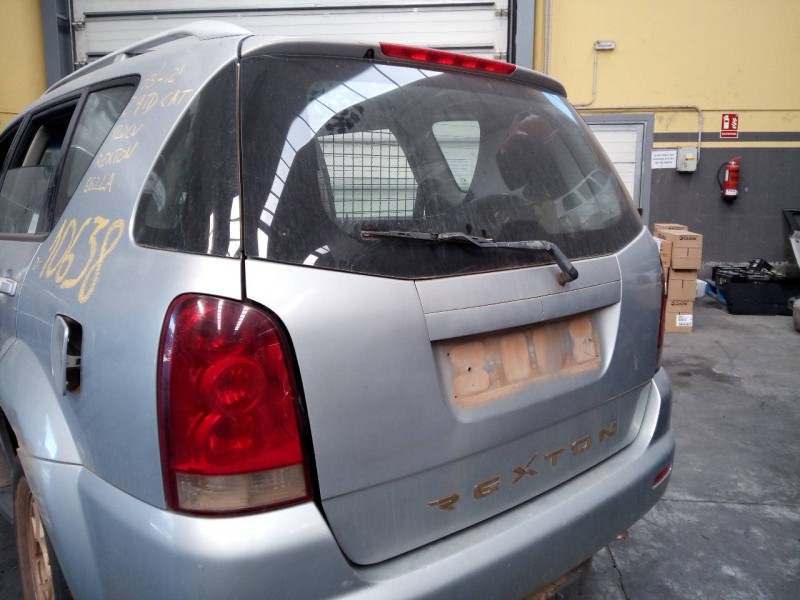 Recambio de porton trasero para ssangyong rexton 2.9 td gls referencia OEM IAM   
