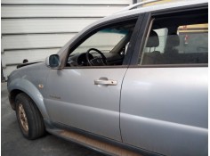 Recambio de puerta delantera izquierda para ssangyong rexton 2.9 td gls referencia OEM IAM    2