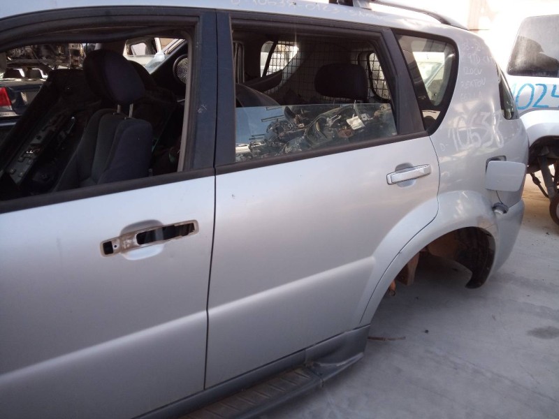 Recambio de puerta trasera izquierda para ssangyong rexton 2.9 td gls referencia OEM IAM   