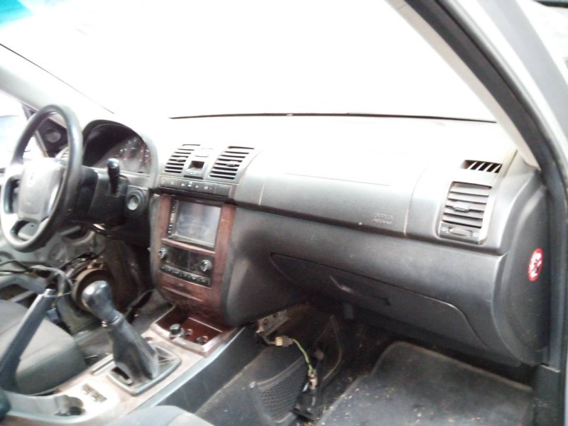 Recambio de salpicadero para ssangyong rexton 2.9 td gls referencia OEM IAM   