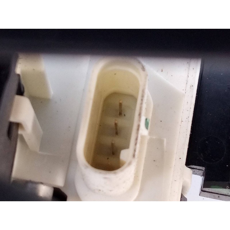 Recambio de cerradura puerta delantera derecha para mercedes-benz clase c (w204) berlina c 200 cdi (204.007) referencia OEM IAM 