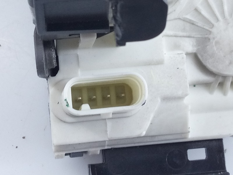 Recambio de cerradura puerta trasera derecha para mercedes-benz clase c (w204) berlina c 200 cdi (204.007) referencia OEM IAM A2