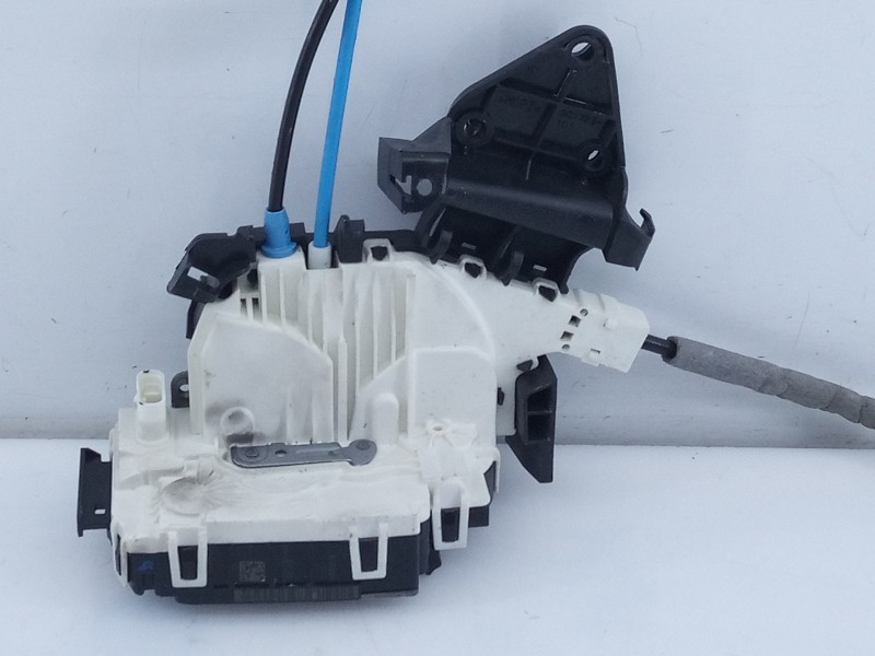 Recambio de cerradura puerta trasera derecha para mercedes-benz clase c (w204) berlina c 200 cdi (204.007) referencia OEM IAM A2