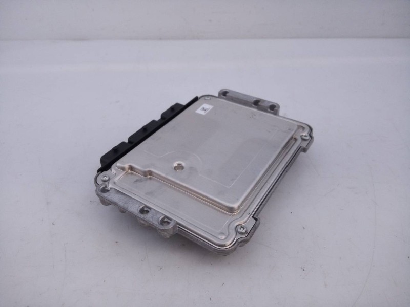 Recambio de centralita motor uce para peugeot 5008 referencia OEM IAM 9665674480 0281014729 E3-B2-36-1