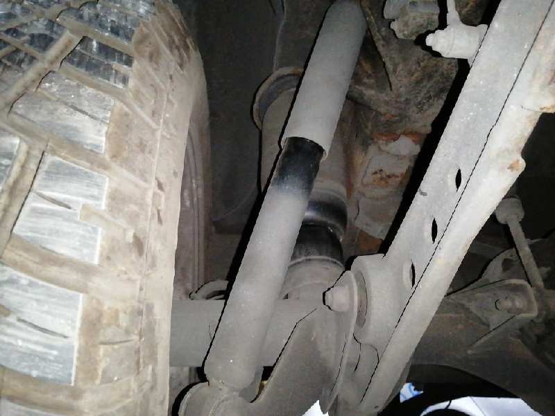 Recambio de amortiguador trasero derecho para land rover discovery td5 e referencia OEM IAM   