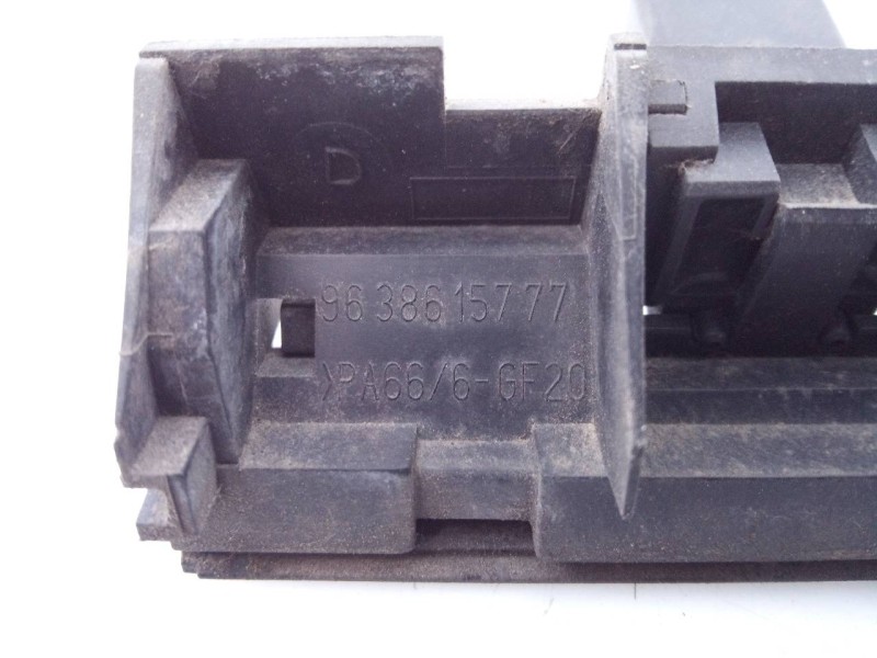 Recambio de maneta exterior porton para peugeot 5008 referencia OEM IAM 9638615777  E3-B2-31-4