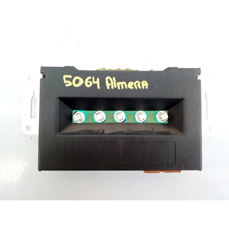 Recambio de pantalla multifuncion para nissan almera (n16/e) acenta referencia OEM IAM   E3-B4-22-2