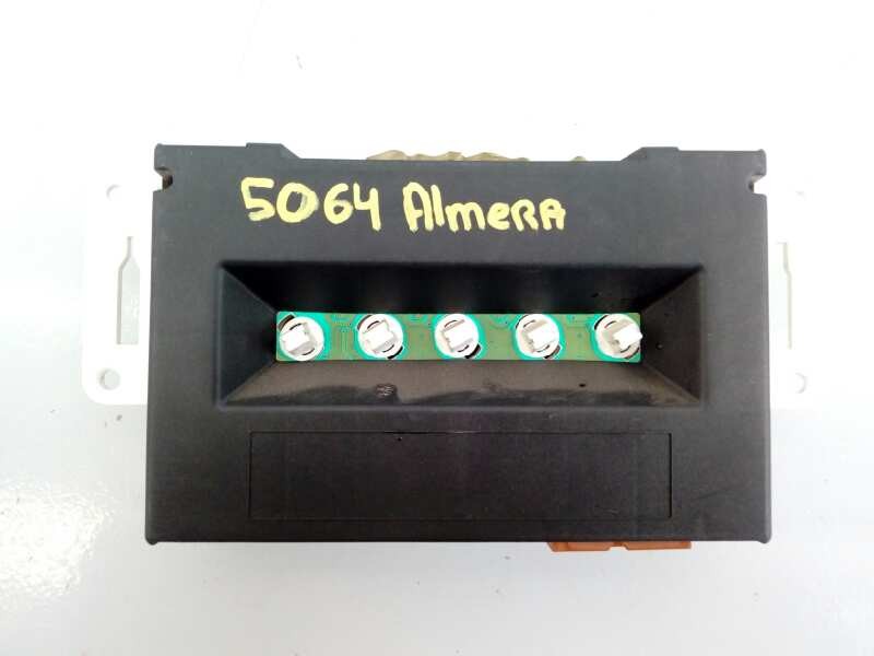 Recambio de pantalla multifuncion para nissan almera (n16/e) acenta referencia OEM IAM   E3-B4-22-2