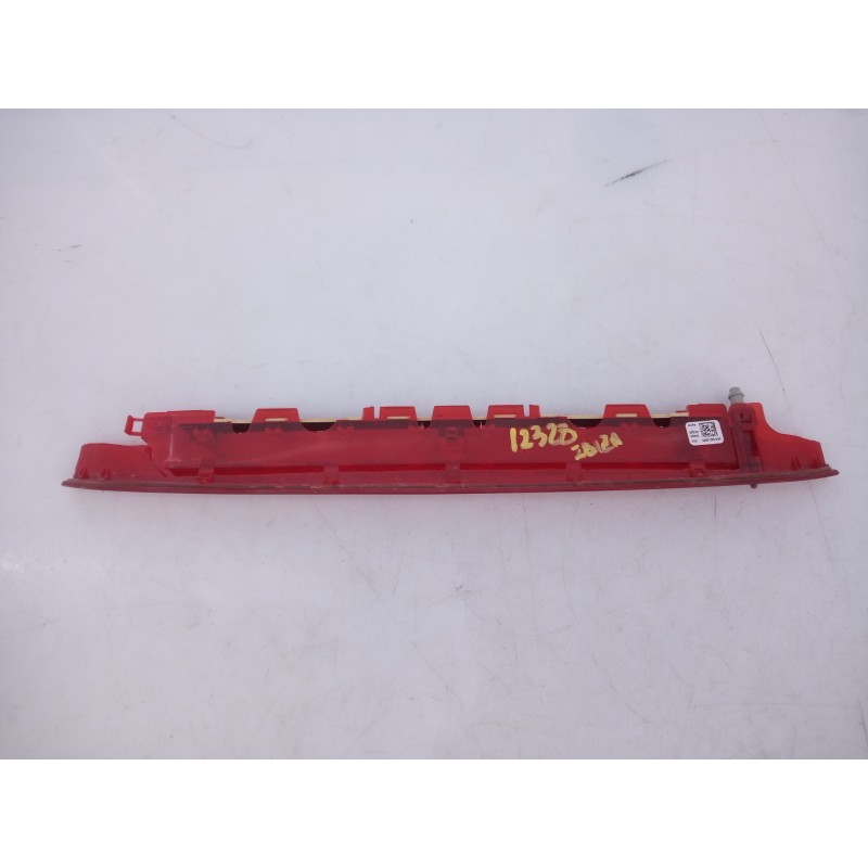 Recambio de luz central de freno para seat ibiza (kj1) style referencia OEM IAM 5F0945097E  E1-B6-47-1