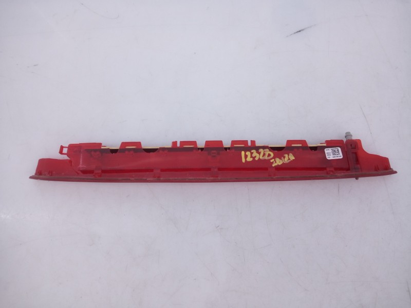 Recambio de luz central de freno para seat ibiza (kj1) style referencia OEM IAM 5F0945097E  E1-B6-47-1