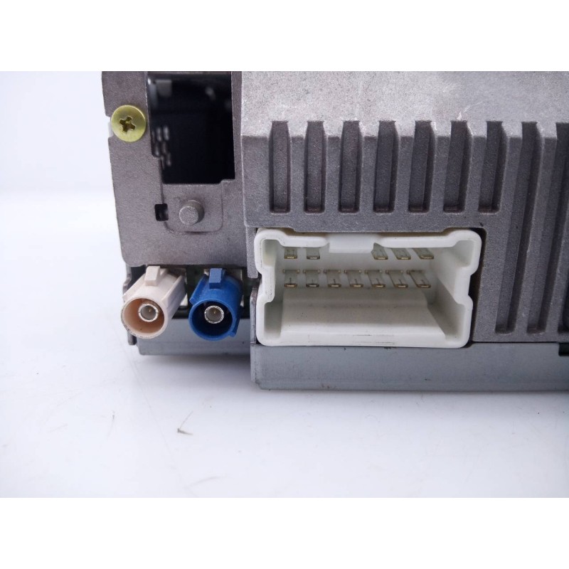 Recambio de sistema audio / radio cd para renault clio iv dynamique referencia OEM IAM 281155249R  E2-A1-30-1