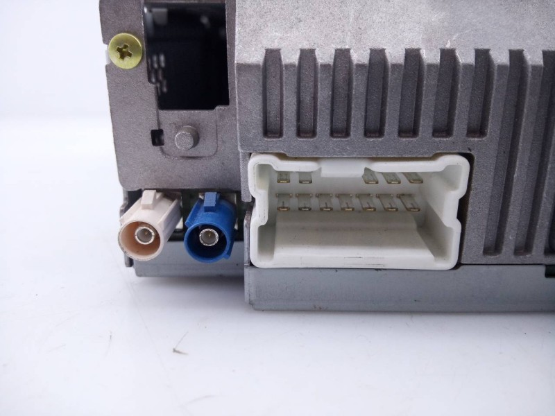 Recambio de sistema audio / radio cd para renault clio iv dynamique referencia OEM IAM 281155249R  E2-A1-30-1