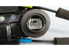 Recambio de cerradura puerta trasera izquierda para toyota land cruiser (j15) executive referencia OEM IAM 4C9121707  E2-B4-10-2 2