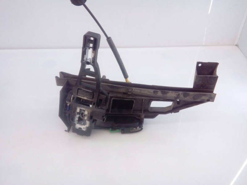 Recambio de cerradura puerta trasera derecha para ford kuga (cbs) vignale referencia OEM IAM BM5AA26412AH  E2-B3-3-2