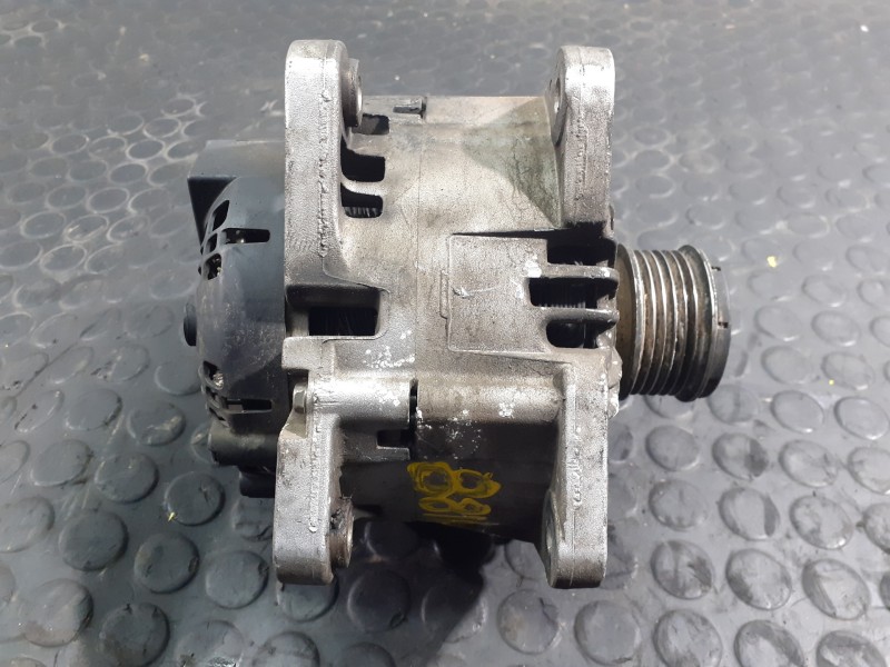 Recambio de alternador para renault megane iii berlina 5 p dynamique referencia OEM IAM 231000026R TG15C146 P3-B5-29-1