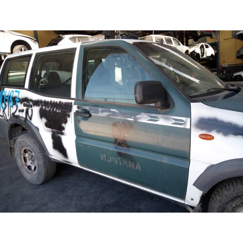 Recambio de puerta delantera derecha para nissan terrano/terrano.ii (r20) comfort plus referencia OEM IAM   