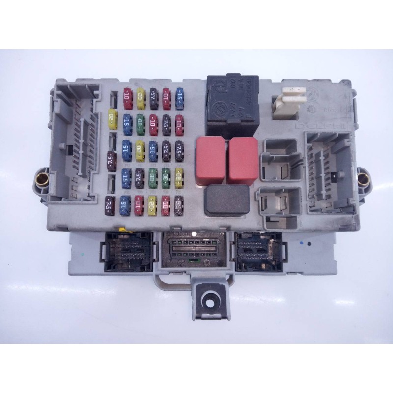 Recambio de caja reles / fusibles para fiat punto berlina (188) 1.2 8v referencia OEM IAM 46817785NPL  E3-A4-23-1