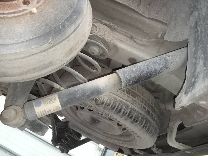 Recambio de amortiguador trasero izquierdo para fiat doblo ii (152) emotion referencia OEM IAM 51815192  
