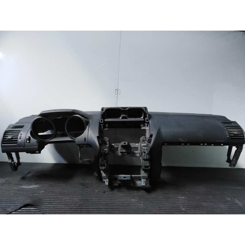 Recambio de salpicadero para toyota land cruiser (j15) executive referencia OEM IAM   P2-B3-20