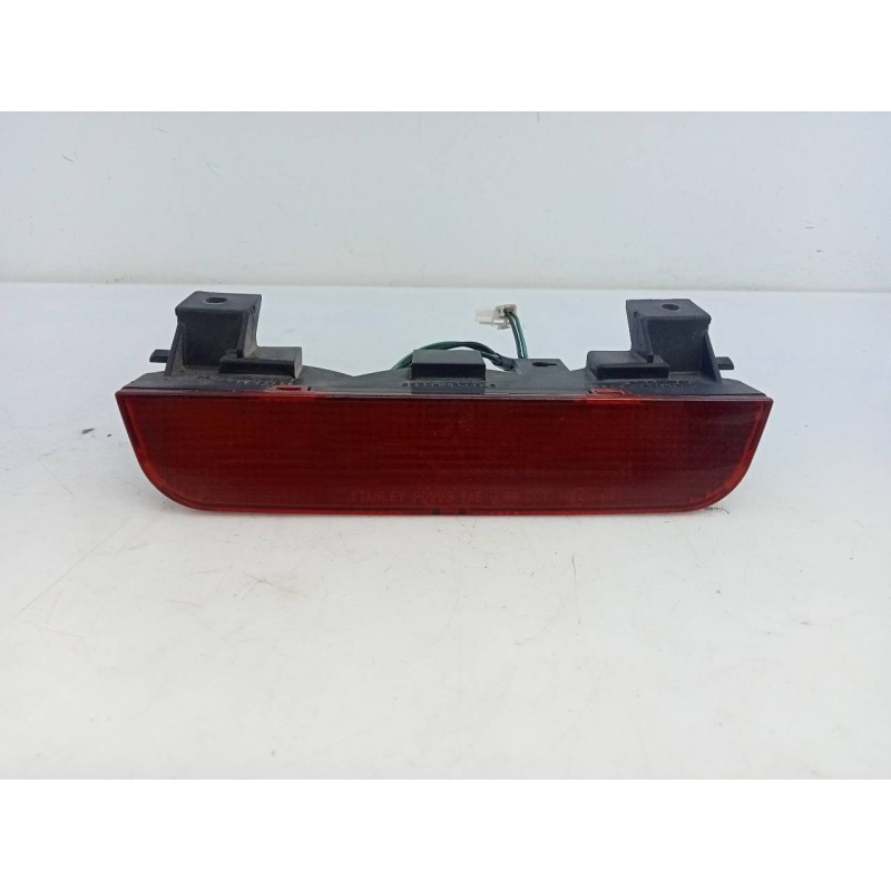 Recambio de luz central de freno para mitsubishi montero (v60/v70) 3.2 di-d intense (3-ptas.) referencia OEM IAM   E2-B4-39-1