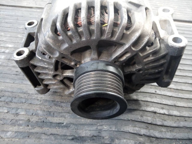 Recambio de alternador para mercedes-benz clase c (w204) lim. c 220 cdi blueefficiency (204.002) referencia OEM IAM A009060401 T