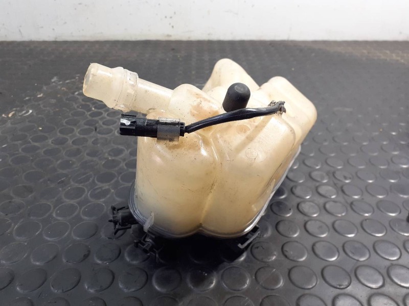 Recambio de deposito expansion para land rover evoque dynamic referencia OEM IAM BJ328K218A D2L4A P2-A3-18