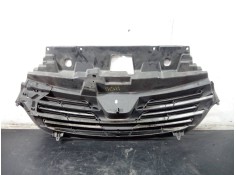 Recambio de rejilla delantera para renault trafic furgón l1h1 2,9t referencia OEM IAM   P2-A2-19 2