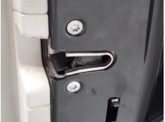 CERRADURA PUERTA TRASERA DERECHA 