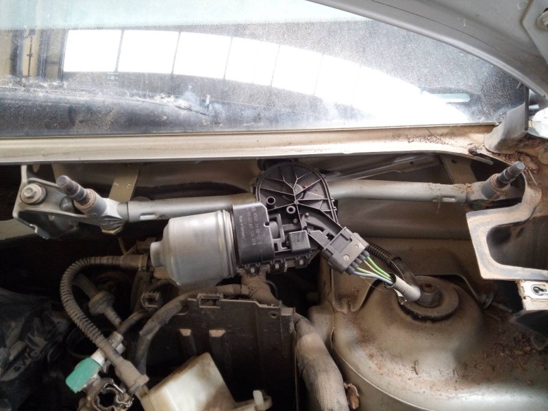 Recambio de motor limpia delantero para citroën berlingo station wagon attraction referencia OEM IAM 0390241621  