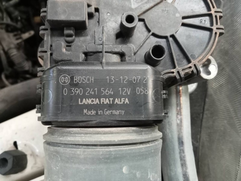 Recambio de motor limpia delantero para fiat doblo ii (152) emotion referencia OEM IAM 0390241564  