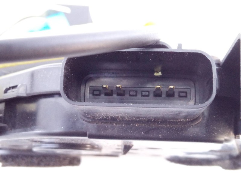 Recambio de cerradura puerta delantera derecha para kia rio (yb) concept referencia OEM IAM 813B0H8050GLZ  E2-B5-55-1